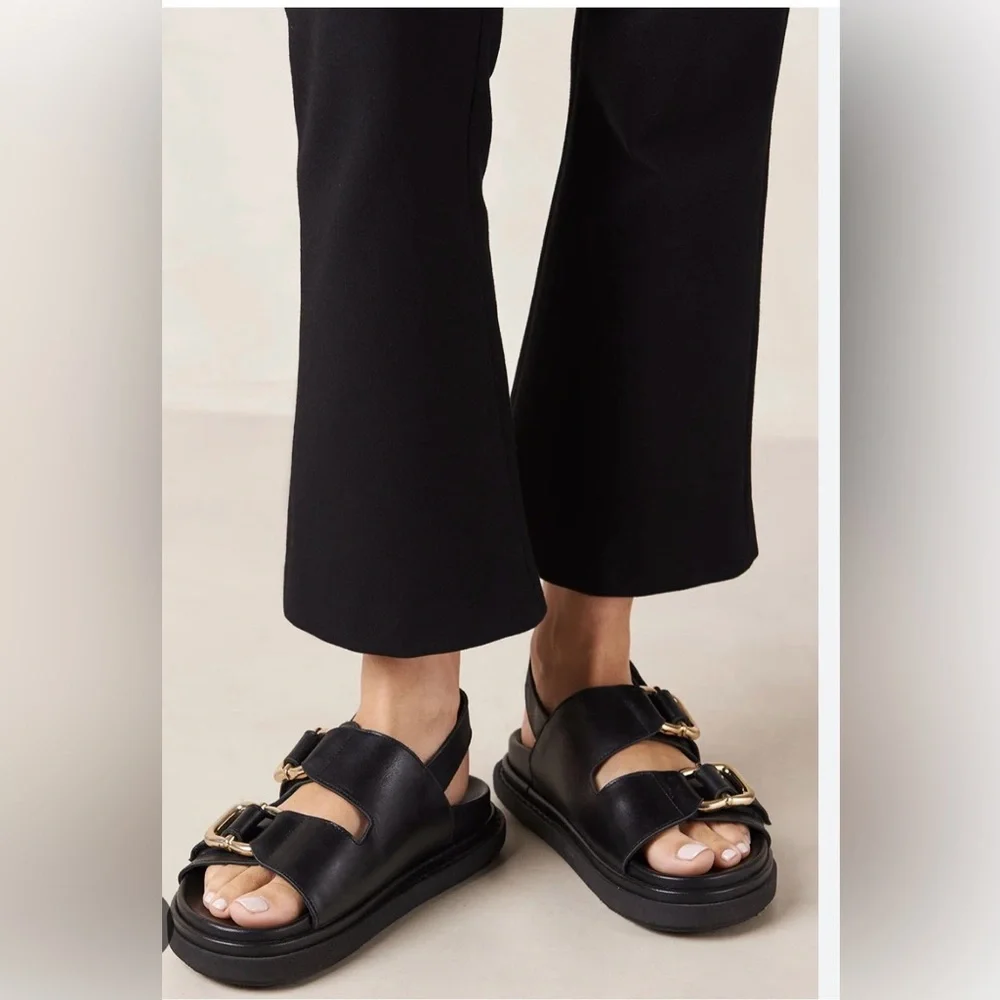 Alohas sandals size 9 - Picture 1 of 9